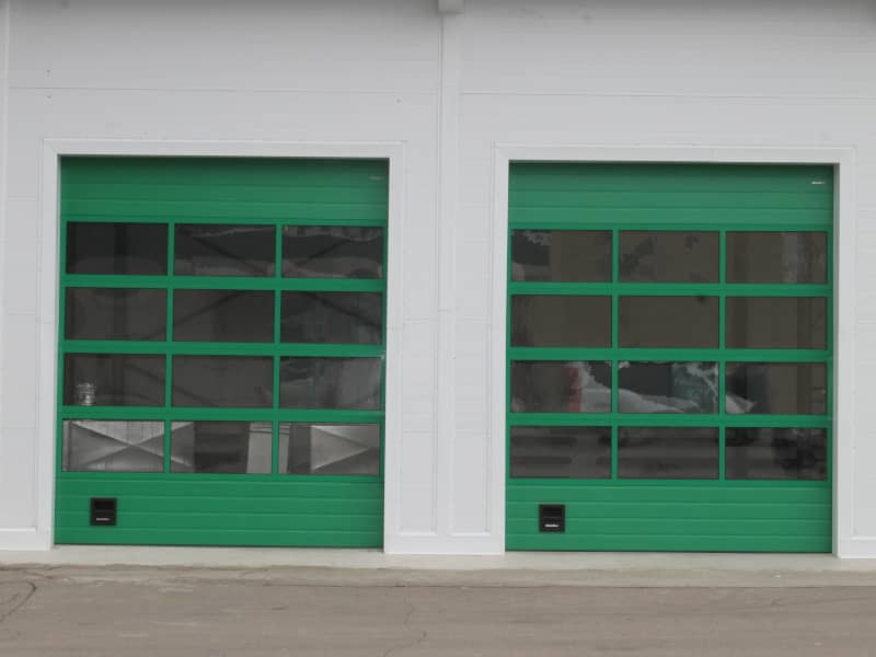 Промышленные ворота DoorHan в Санкт-Петербурге с установкой